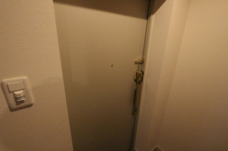 毎日通る玄関はこちらです