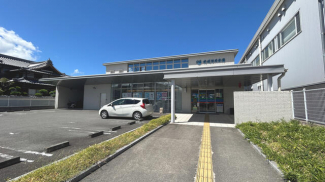 愛媛信用金庫きし支店まで758m