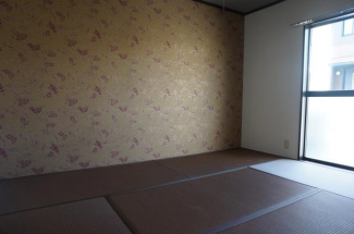 新居浜市東雲町２丁目のアパートの画像