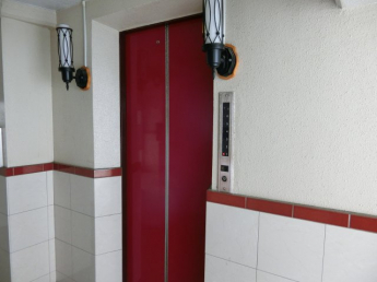 エレベーター有