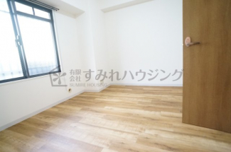 【寝室】