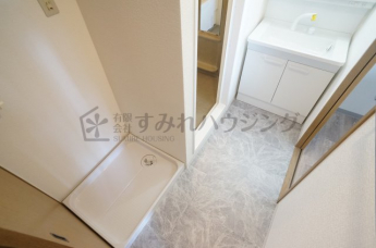参考、同建物・同間取りの号室