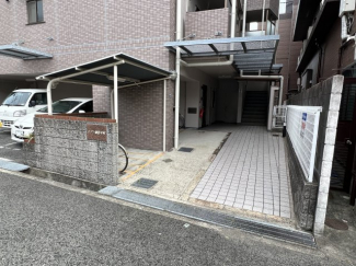 【エントランス】