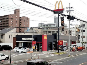 マクドナルド２号線大久保駅店まで80m