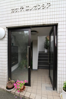 【エントランス】