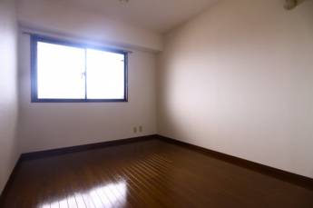 【寝室】