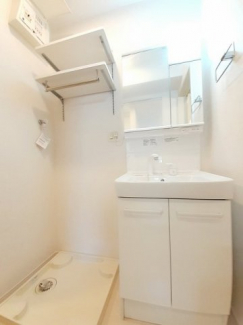 コンパクトで使いやすい洗面所