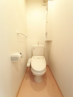 コンパクトで使いやすいトイレです