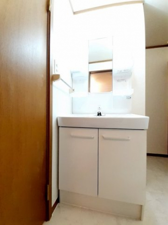 コンパクトで使いやすい洗面所