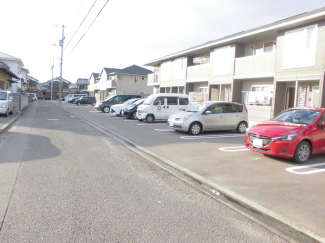 【駐車場】