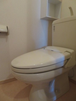 清潔感のあるトイレです