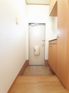 落ち着いた玄関です