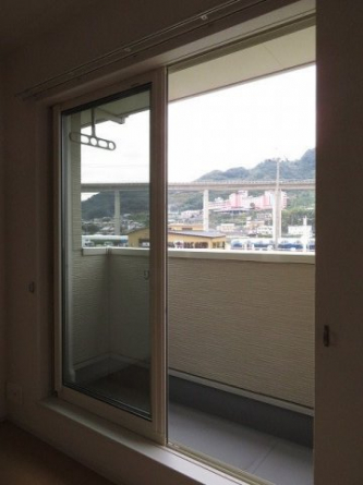 陽当たり良好なバルコニーです