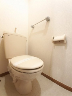 シンプルで使いやすいトイレです