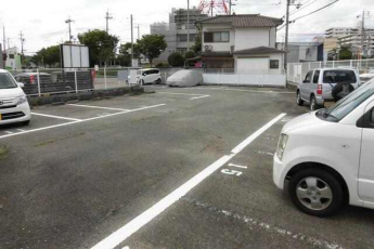 本町駅前モータープールの画像