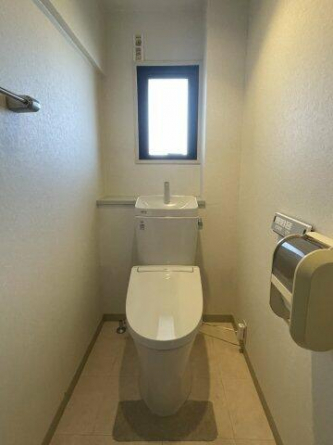 令和3年ごろリフォーム済みのトイレです！