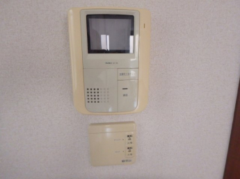 モニター付きインターフォン完備