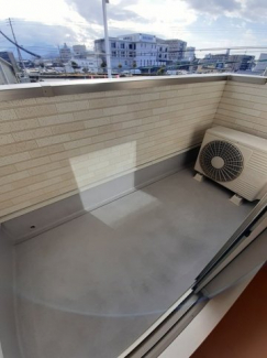 お洗濯にも便利なバルコニー付き