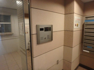 オートロック完備