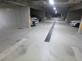 車をお持ちの方に嬉しい駐車場付きの物件です