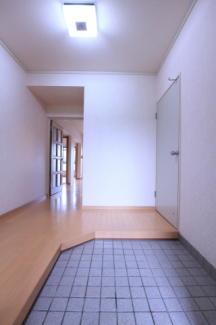 【玄関】