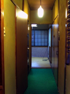 城が山１丁目梅本貸家　手前の画像
