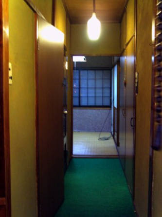 城が山１丁目梅本貸家　手前の画像