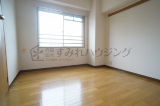 【寝室】