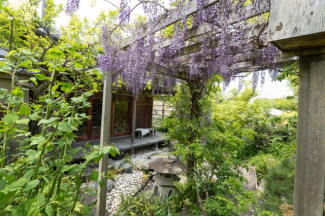 生駒光陽台　離れ付売り戸建の画像