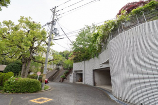 生駒光陽台　離れ付売り戸建の画像