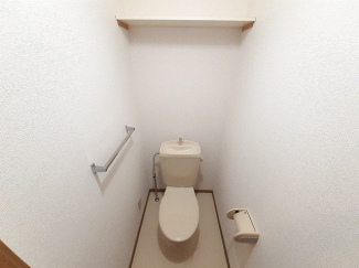 コンパクトで使いやすいトイレです