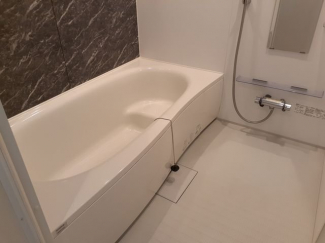 日々の疲れを癒すお風呂付です