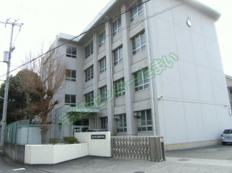 松山市立道後中学校まで766m