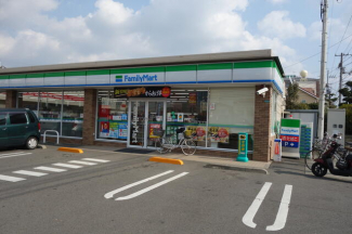 ファミリーマート松山東石井店まで100m