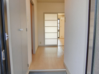 【玄関】