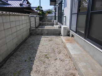【庭】