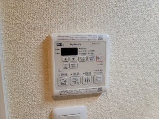 浴室乾燥機付き！暖房・涼風機能もあります。