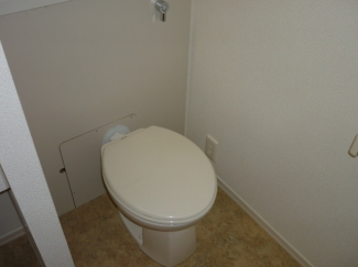 シンプルで使いやすいトイレです