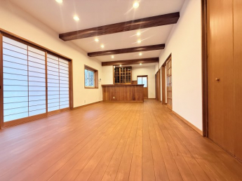 【居間・リビング】