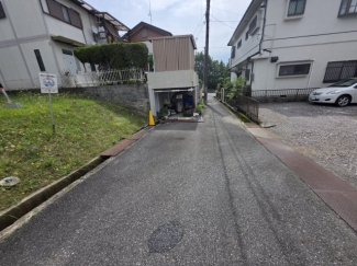 【前面道路含む現地写真】