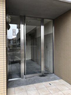 【エントランス】
