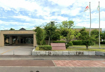 西条市立東予図書館まで2231m