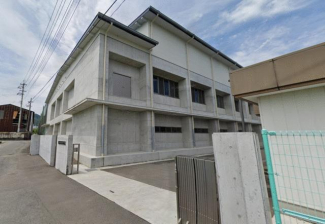 西条市立西条西中学校まで1983m