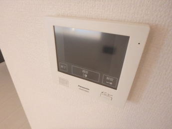 モニター付きインターホン完備