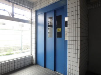 エレベータ付