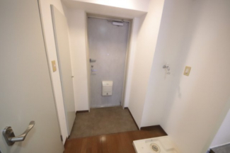 毎日通る玄関はこちらです