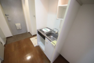コンパクトなキッチンで掃除もラクラク