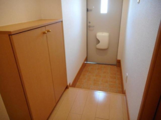 毎日通る玄関はこちらです