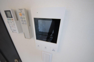 明るい色調の室内です