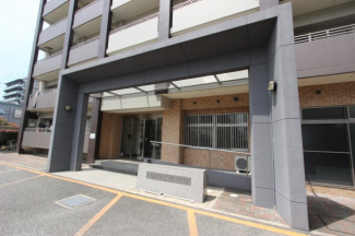 毎日通るエントランスはこのようになっています